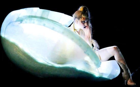 Lady Gaga premios Grammy 2011