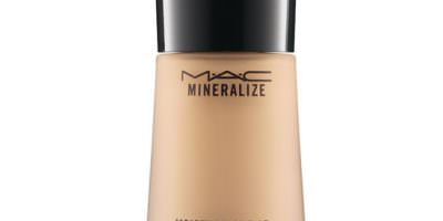 Mineralize Moisture SPF 15 Foundation de M•A•C