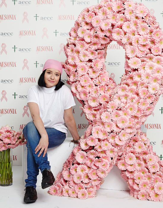 lazo rosa contra el cáncer de mama