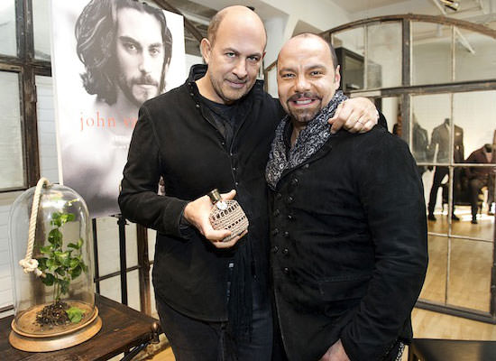 John Varvatos y Rodrigo Flores-Roux