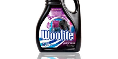 Para la ropa oscura, Woolite