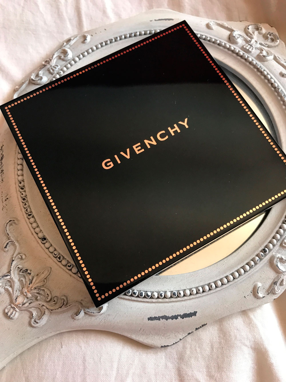 estuche polvos de sol de Givenchy